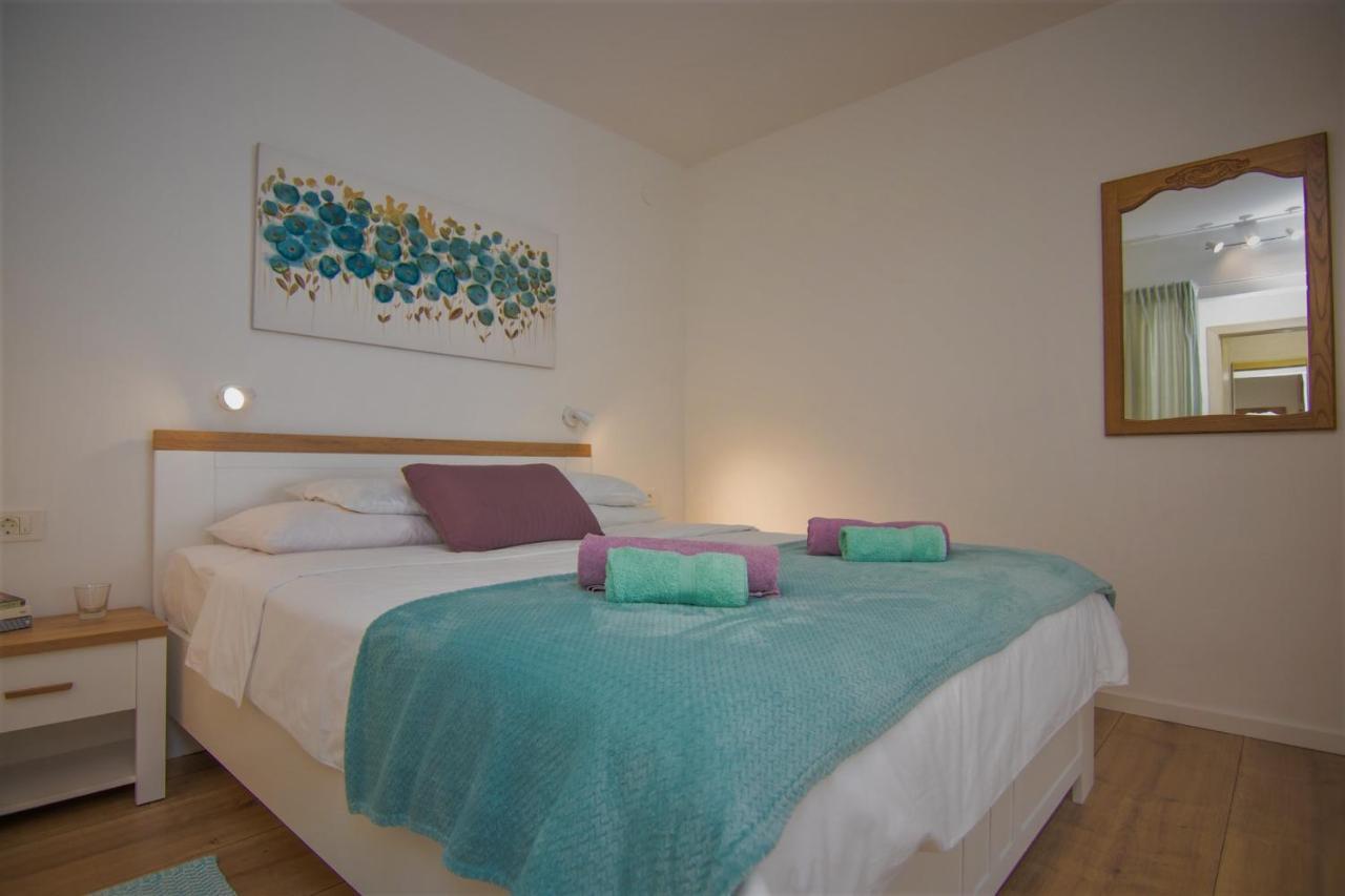 Apartmani Melita Malinska Exteriör bild