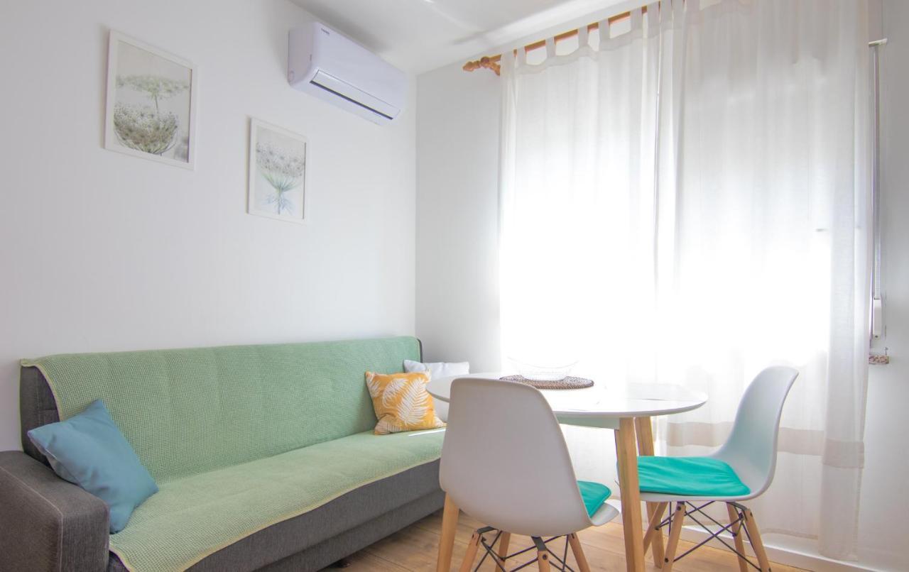 Apartmani Melita Malinska Exteriör bild